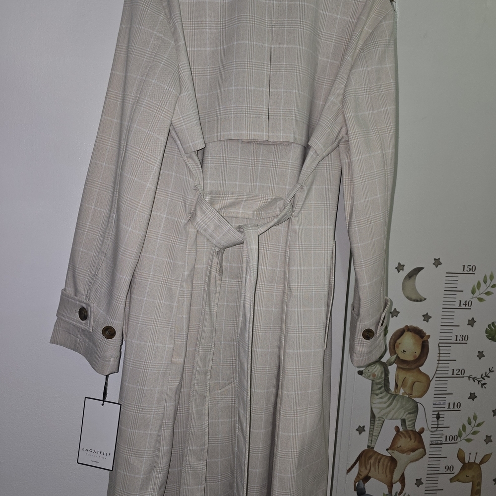 bagatelle Beige Plaid Double-Breasted Trench Coat - Picture 12 of 17